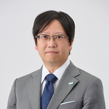 小島　賢亮