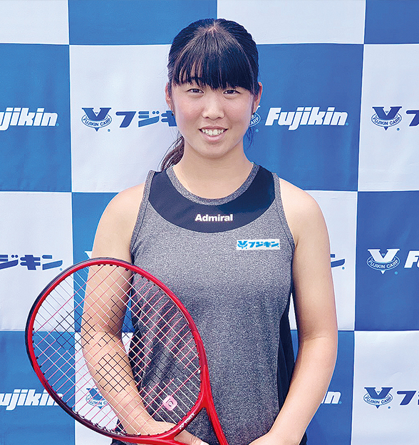 プロテニスプレーヤー 川村茉那選手