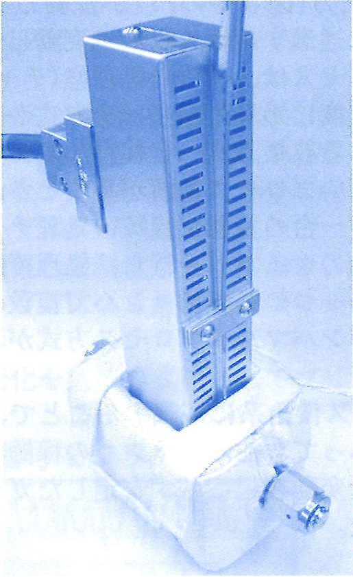 図8. 専用ヒータの外観
